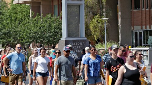 AP_25253793081275_a1f69703c8