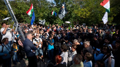 AP_25270745929131_a8025e29f2