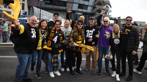 AP_25271497070146_0957178c62