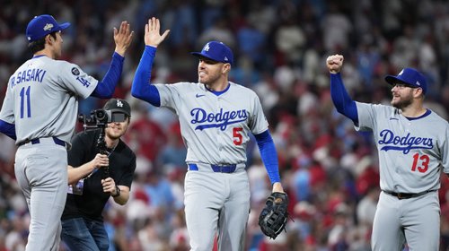 AP_25280060151356_b09ca76840