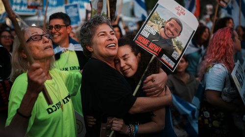 AP_25286175471668_b634957163