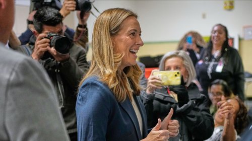 AP_25309089990663_fd23ca23ea