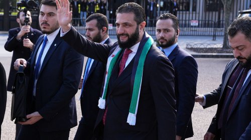 AP_25314861906776_808c106044