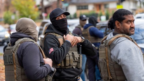 AP_25323635929139_10ab6ebfcd