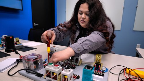 AP_25354629887663_8c01d2c45f