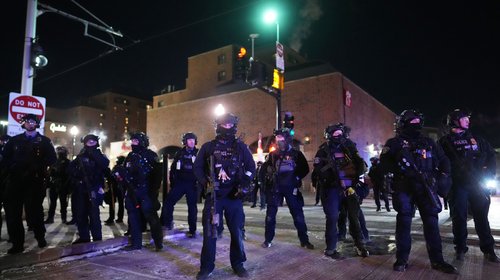 AP_26029178111851_38d1c9bee9