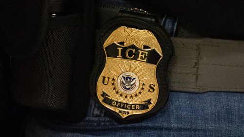 small_AP_26064135722745_ddf34db923