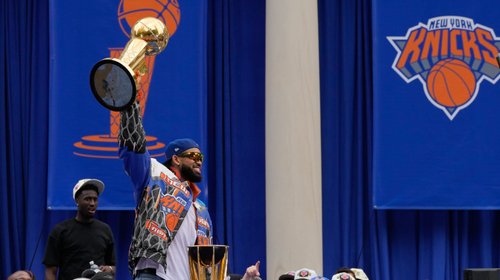 Nueva York celebra el histórico título de los Knicks