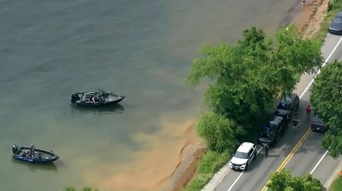 Tres muertos luego de que bote volcara en un lago de Wisconsin