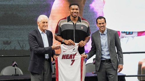 Giannis Antetokounmpo inicia una nueva era con Miami Heat