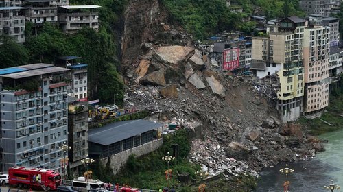 Deslave en China deja ocho muertos y 34 desaparecidos