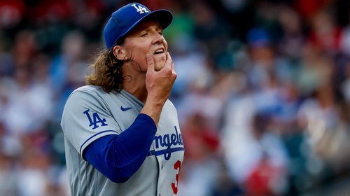 Dodgers sufre derrota ante Braves en regreso de Glasnow