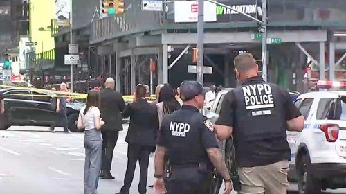 Ataque con cuchillos en Times Square deja una mujer muerta