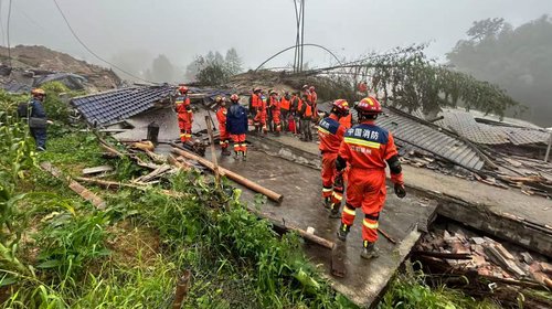 Deslave en China deja dos muertos y 10 personas desaparecidas