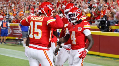 Kenneth Walker lll guía triunfo de los Chiefs 31-10 ante Broncos