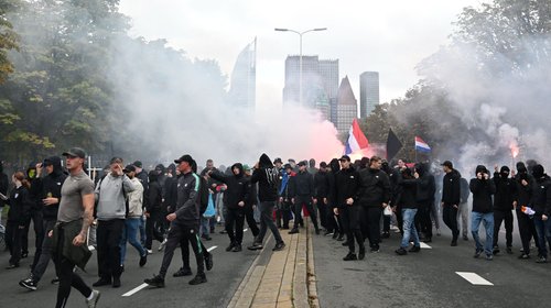 Policía disuelve protesta ultraderechista en Países Bajos