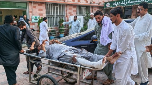 Atentado contra puesto policiaco deja 12 muertos en Pakistán