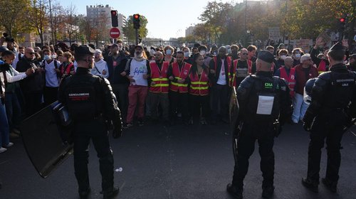 Gobierno francés niega "represión policial" en protestas 
