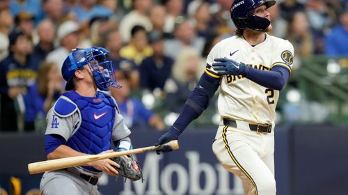 Dodgers caen ante Brewers en el inicio de la Serie de Campeonato