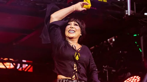 Alejandra Guzmán canta entre lágrimas “Bye, Mamá” en Tlaxcala