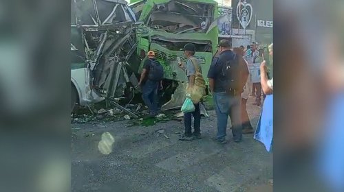Peatón atropellado por camión en el centro sigue estable