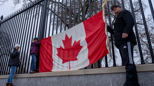 EUA prohibirá lácteos, alcohol y motocicletas de Canadá