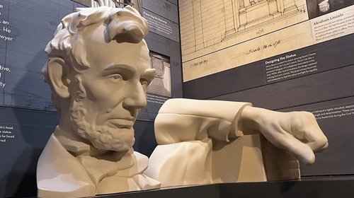 Abren museo subterráneo bajo el Monumento a Lincoln