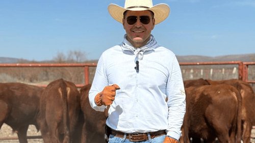 Tony Flores regresará al Congreso hasta septiembre