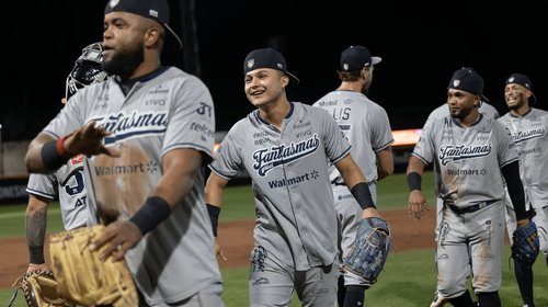 Sultanes pega primero ante Durango en la Serie de Zona