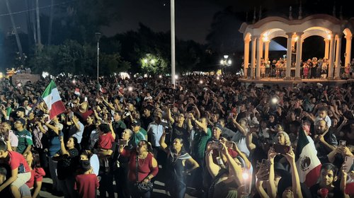 Matamorenses celebran el Grito de Independencia en Plaza Hidalgo