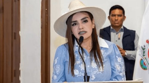 Fiscalía exige a Grecia Quiroz celulares de Carlos Manzo
