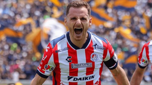 San Luis vence 3-2 a Pumas con doblete de Salles-Lamonge