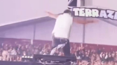 Jorge D’Alessio confirma fractura tras caer del escenario