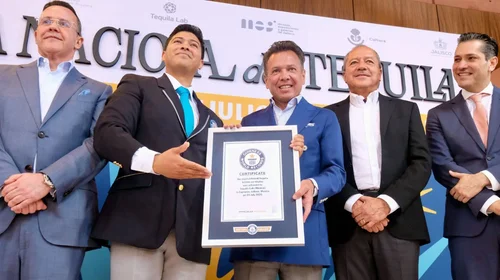 Celebra_Jalisco_Dia_del_Tequila_con_nuevo_record_Guinness_cfb60ff704