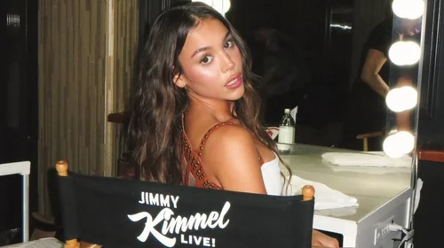 Danna_primera_cantante_mexicana_de_pop_en_show_de_Jimmy_Kimmel_56cd586209