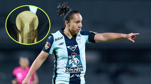 Charlyn Corral brilla en Londres con premio a Delantera del Año