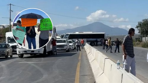 Genera largas filas, bloqueo en la carretera Saltillo-Zacatecas