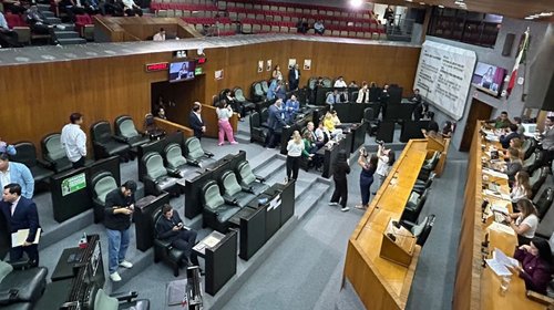 PRI, PAN y MC suman diputados en bancadas del Congreso