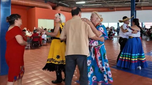 Celebran Fiestas Patrias abuelitos de la UAT en Reynosa