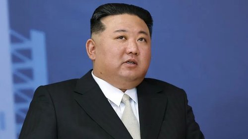 Kim Jong Un ordena ampliar el poder nuclear de su Marina