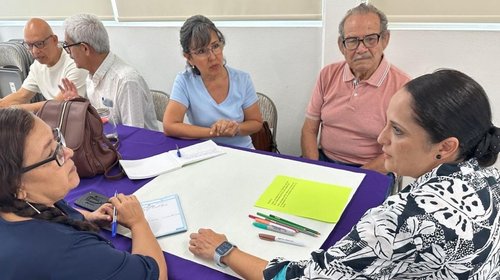 ¡A cuidarlos! Es Día de las Personas Adultas Mayores