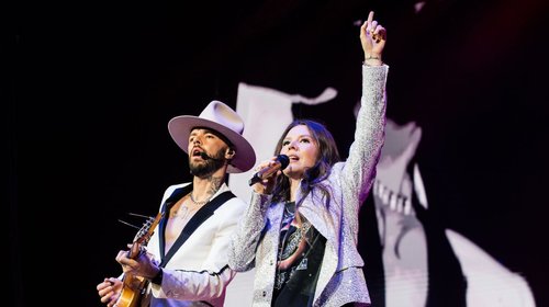 El_dueto_Jesse_and_Joy_en_la_arena_mty_c987d6bd30