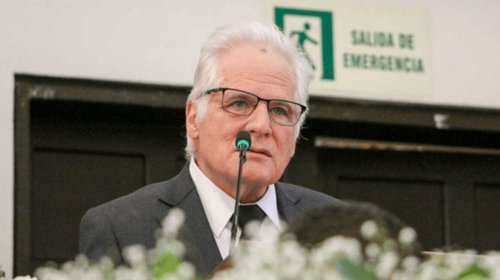 El_padre_de_Miguel_Uribe_es_precandidato_presidencial_en_Colombia_3f391a5df4