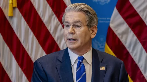 Es_por_estabilidad_laboral_defiende_Bessent_aranceles_al_acero_fa7f3652dd