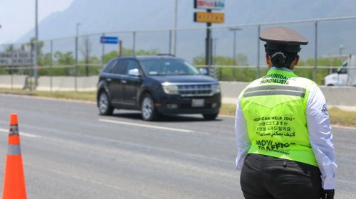 Exceden hasta en 75% límite de velocidad en Carretera Nacional