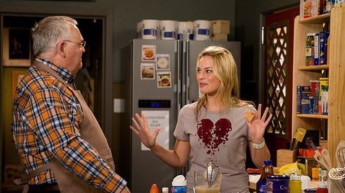 Margot Robbie regresa a Neighbours en formato vertical