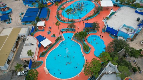 Fundidora_splash_alberca_7e0745a774