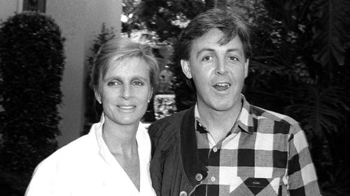 Paul McCartney llora al recordar a Linda en una entrevista