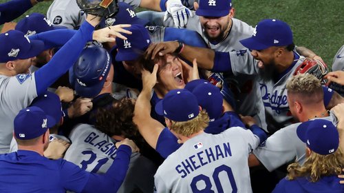 G4u_R4o_SXQAA_Fsvg_5573e286f7