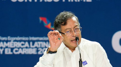 Gustavo_Petro_5a82e365e3